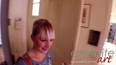 Reproduzir Tem dor de pau e é resolvido por foda anal com massagista sexy