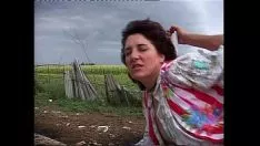 Redare Batrana Milfa Se Fute Tare Sub Cerul Liber Cum Ii Place Ei