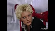 Redare Xxx Cu Tatoasa Se Fute Pe Jos 