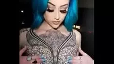 Jouer Le plus gros cul tatoué de l'Américaine