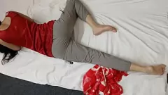 Abspielen Hindi Audio Desi Freude: Real Amateur Indian Girl's erstmals schwieriger Sex mit klarem HD -Porno