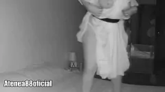 Redare Petrecerea vrăjitoarelor lesbiene: rolul înfricoșător cu țâțe naturale mari