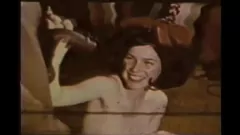 Oynat Retro ırklararası üçlü: 70'lerin kıllı porno yıldızları