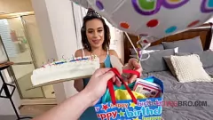 Jouer Regalo di compleanno di Stepsis: Taboo Delight di Aria Valencia