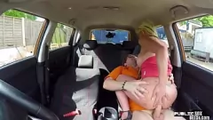 Oynat Busty İngiliz sarışın hatun derin göt sikme ve tutkulu sakso çekme ile yoğun araba seksinden hoşlanıyor