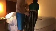 Redare Un gras isi fute amanta intr-un hotel